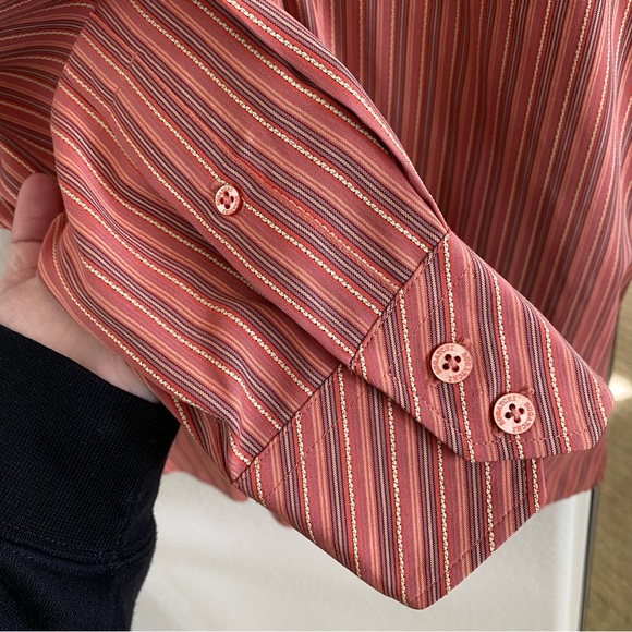 Like New Men's Salmon Red Bugatchi Button Down Dress Shirt Size Large - Picture 6 of 10